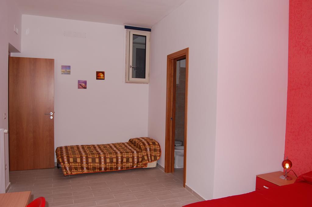 B&B Fenix Trani Phòng bức ảnh